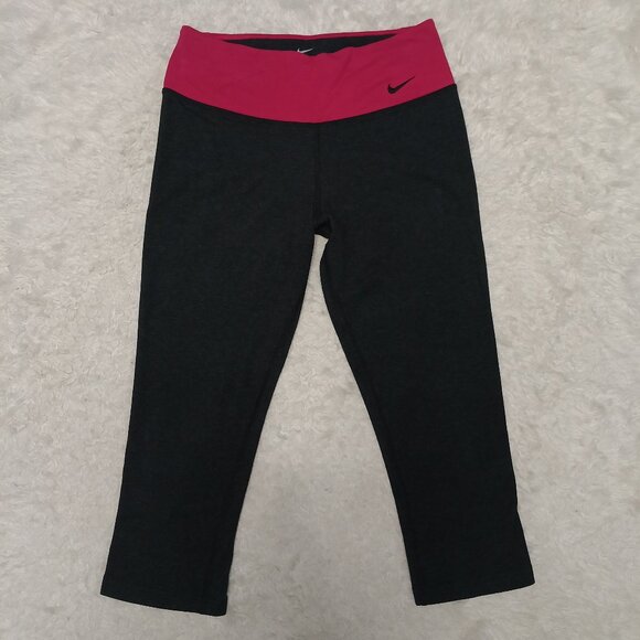 Nike Dri-Fit Women's Black and Pink Trim Crop Leggings Size S - Picture 2 of 8